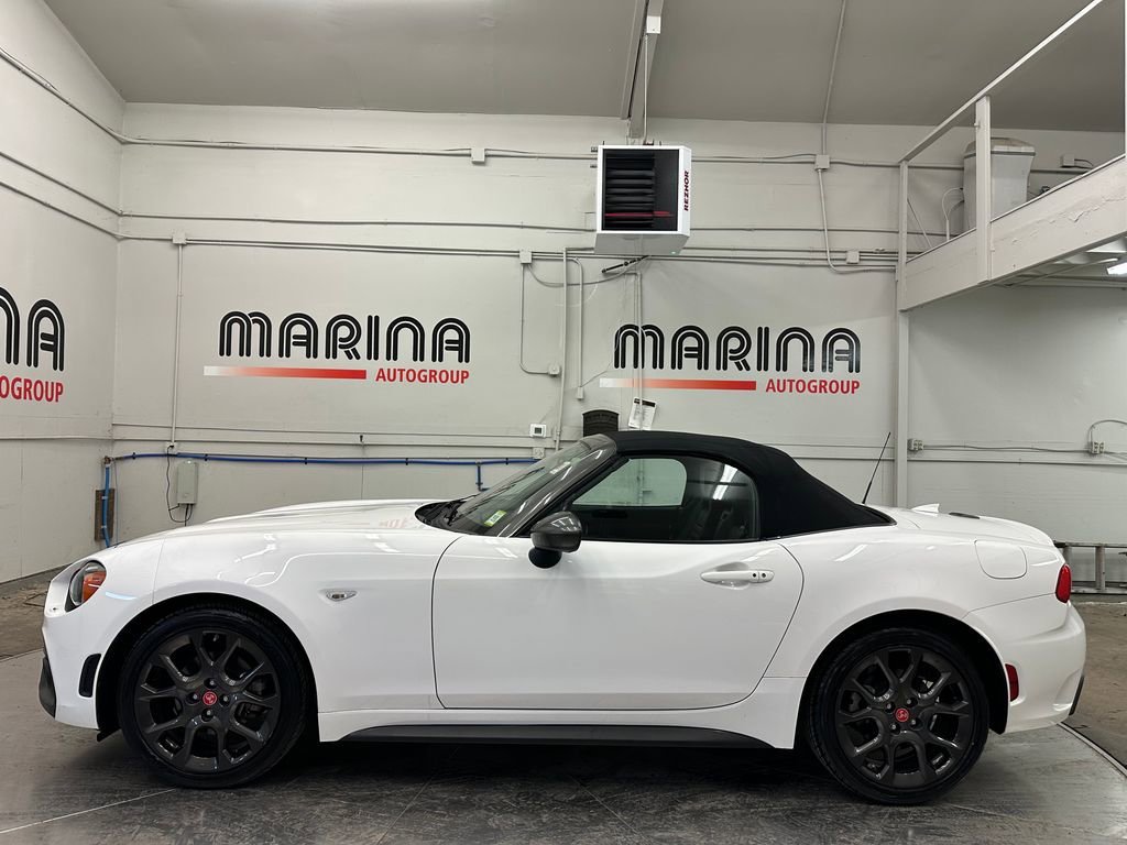 Used 2017 FIAT 124 Spider Abarth image 3