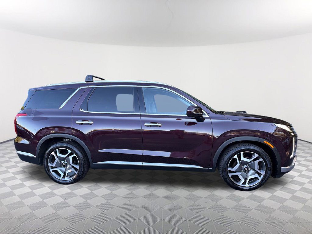Used 2023 Hyundai Palisade SEL FWD image 4