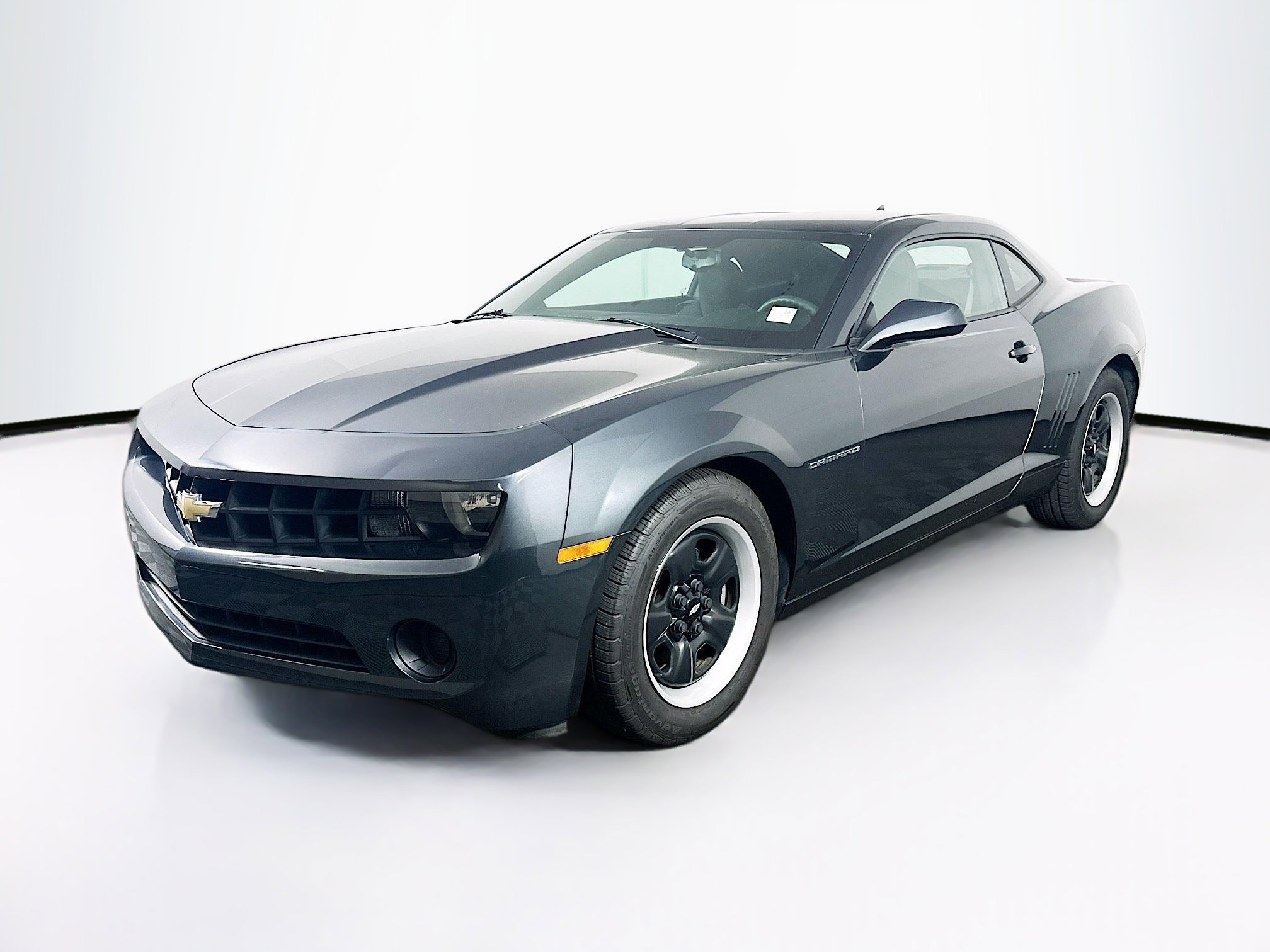 Used 2012 Chevrolet Camaro LS RWD image 3