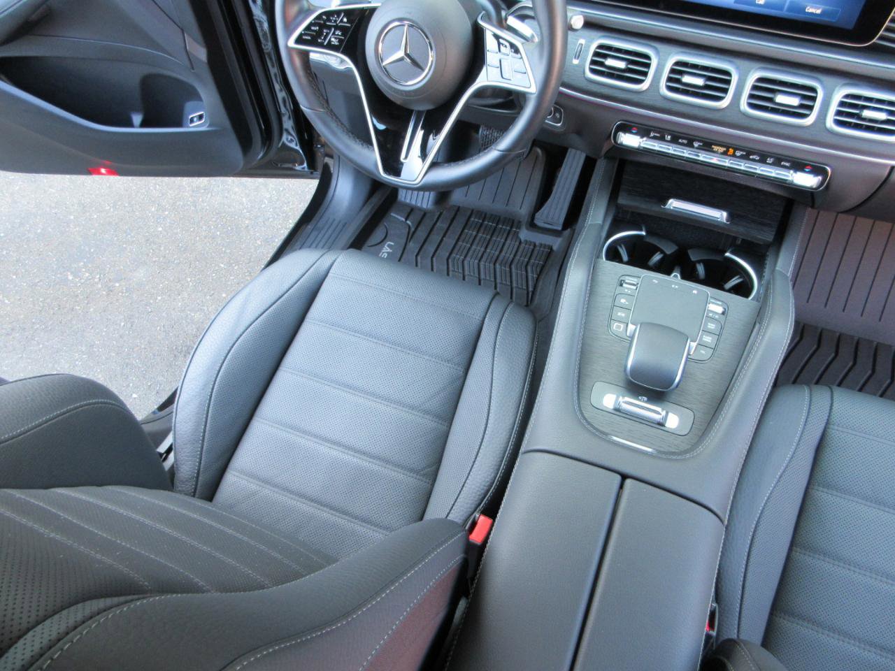 Used 2025 Mercedes-Benz GLE 580 4MATIC image 14