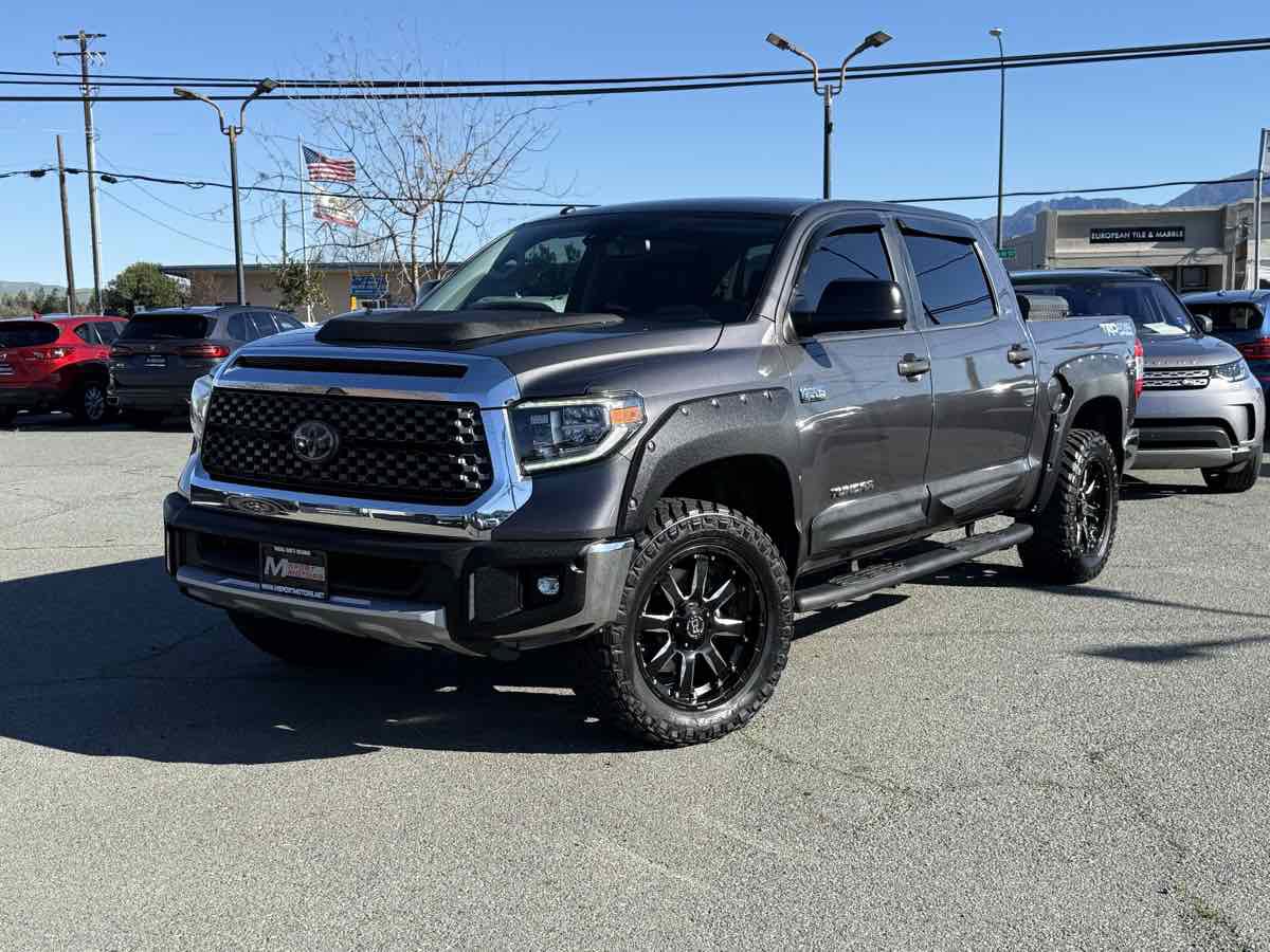 Used 2018 Toyota Tundra SR5 w/ TRD Off Road Package image 3