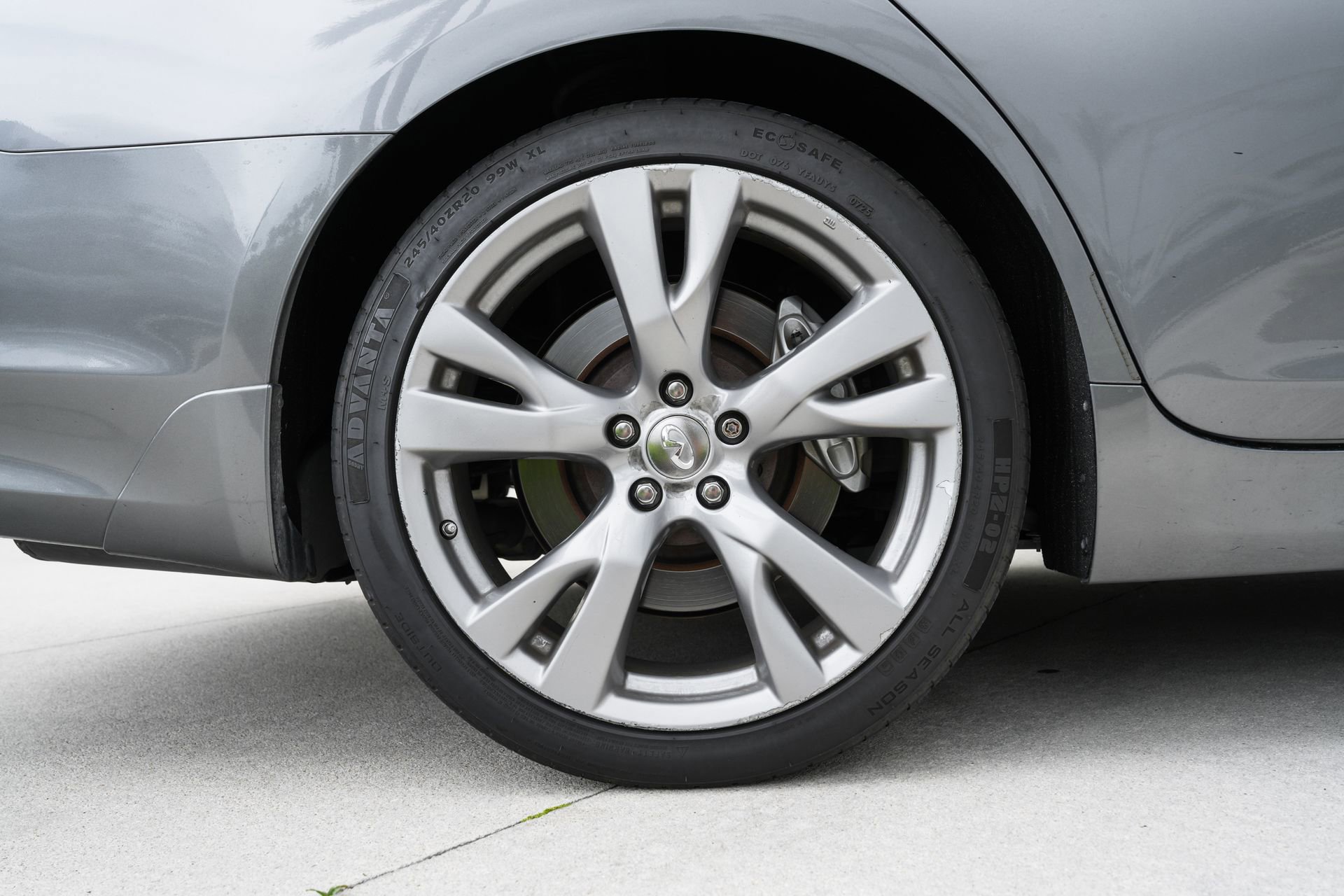 Used 2019 INFINITI Q70 Luxe w/ Sport Package image 13