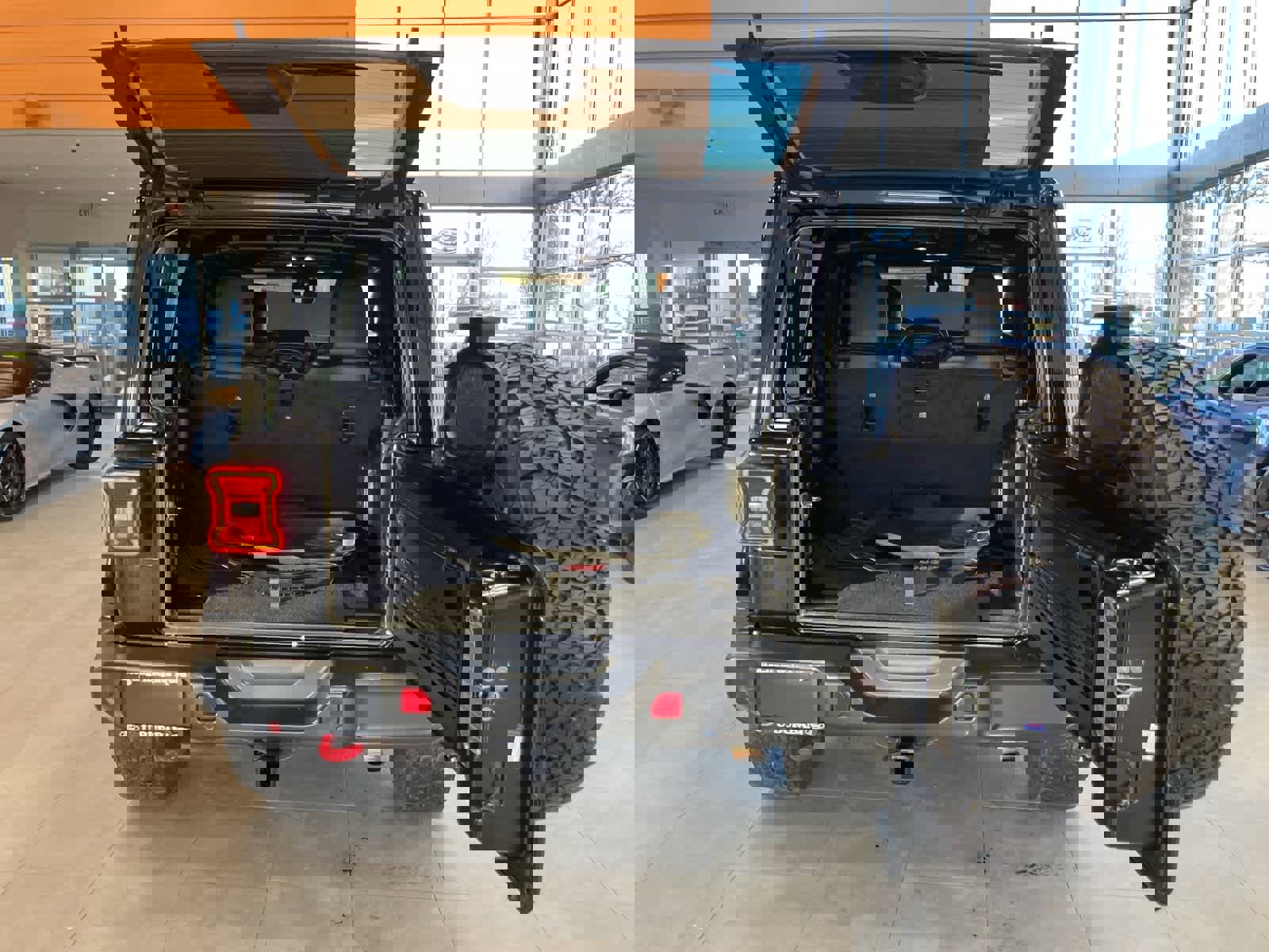 Used 2021 Jeep Wrangler Unlimited Rubicon w/ Uconnect 4C Nav & Sound Group image 27