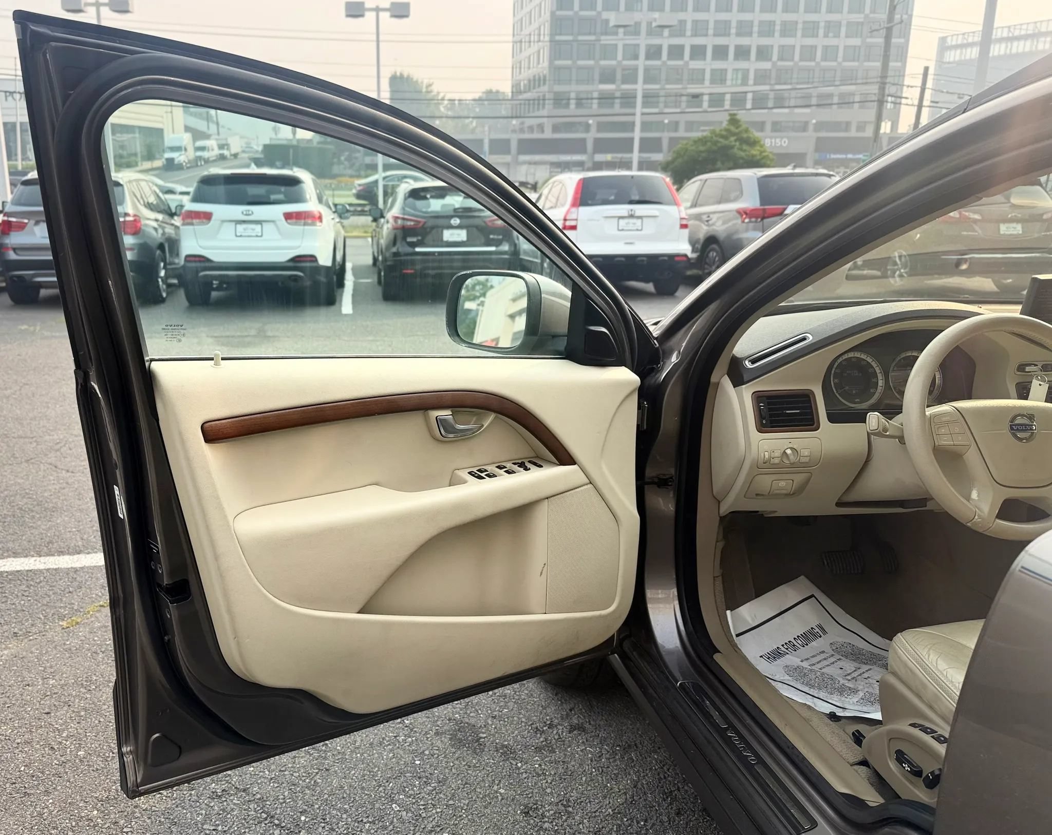 Used 2010 Volvo XC70 3.2 AWD/4WD image 9
