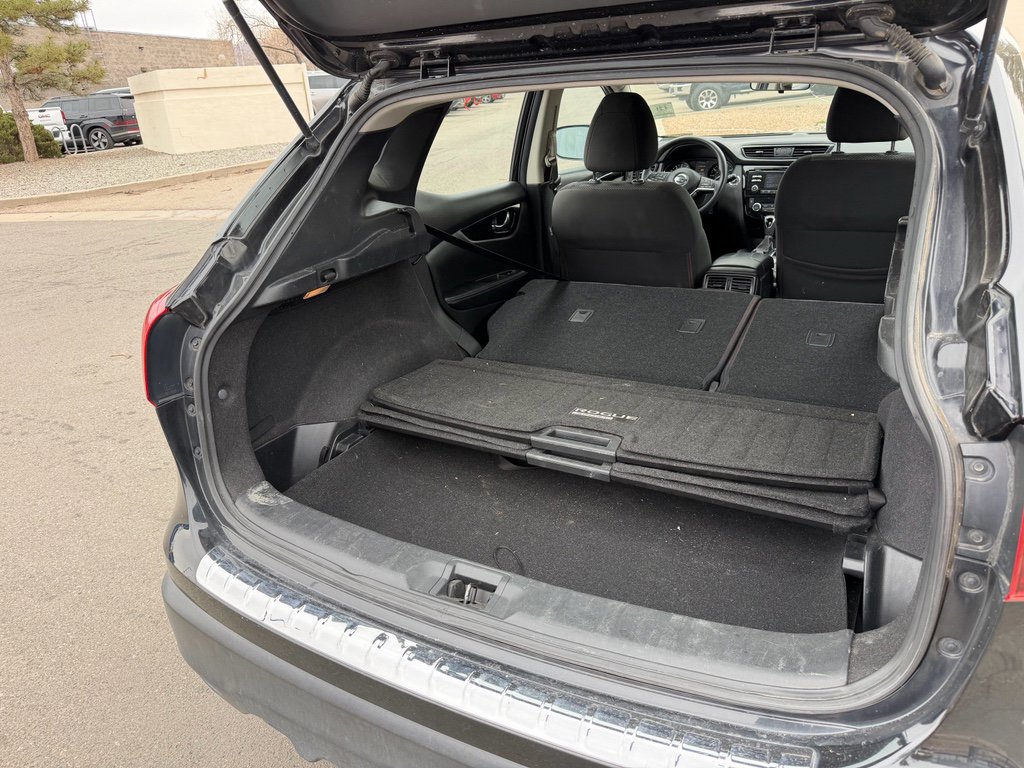 Used 2018 Nissan Rogue Sport SV image 10