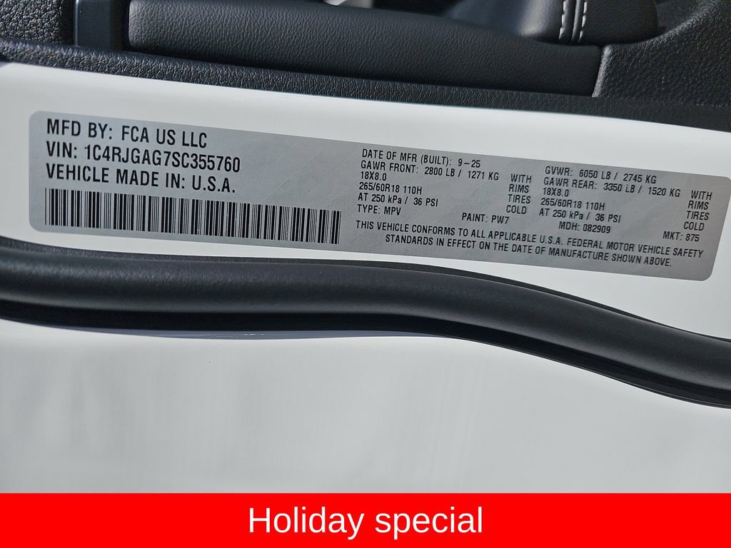 New 2025 Jeep Grand Cherokee Altitude image 42