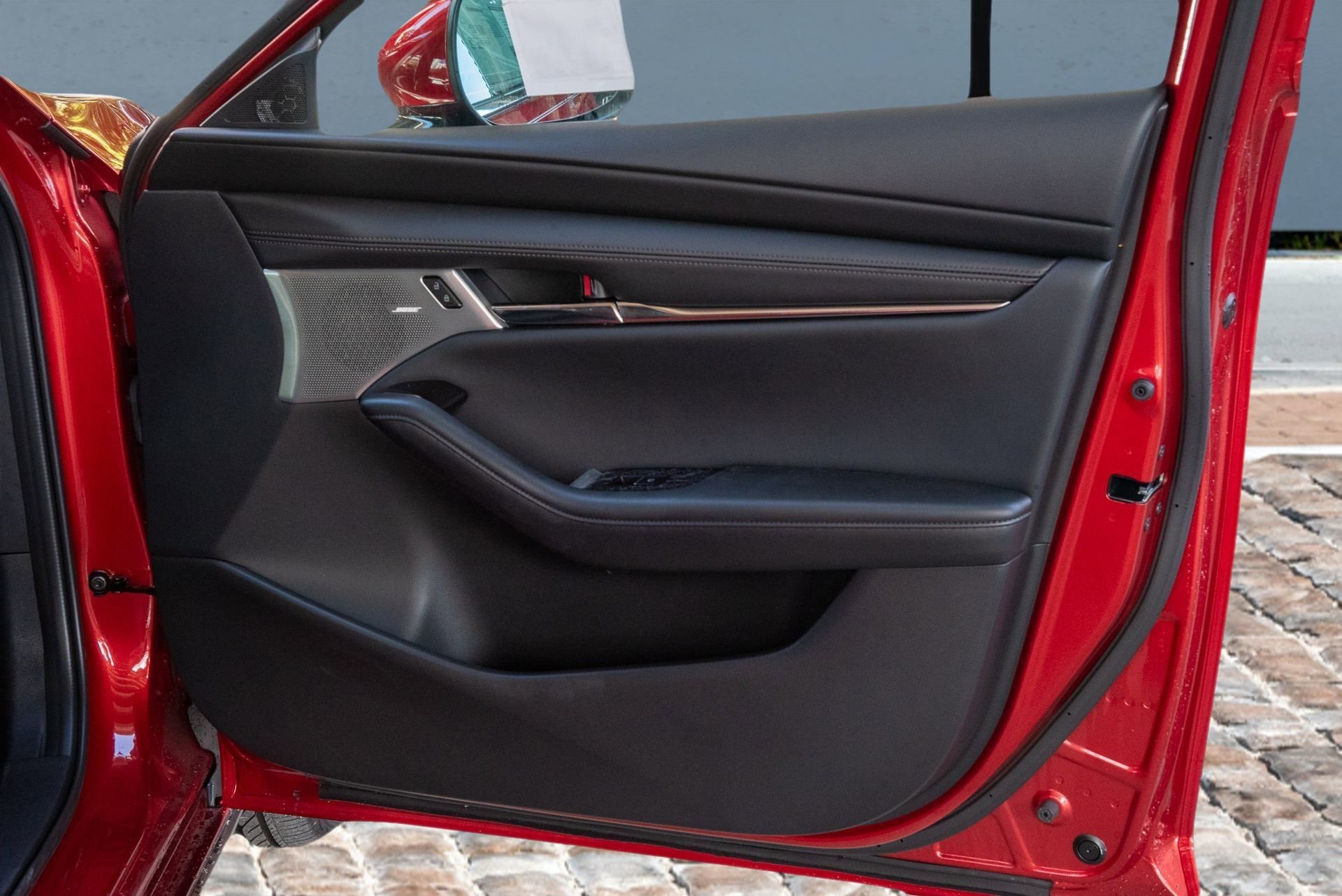 New 2025 MAZDA MAZDA3 2.5 S Hatchback w/ Premium Pkg image 17