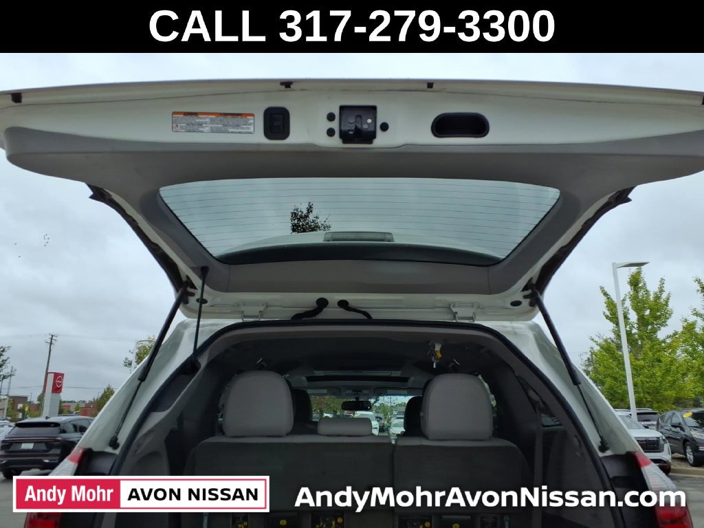 Used 2017 Toyota Sienna XLE Premium FWD image 10