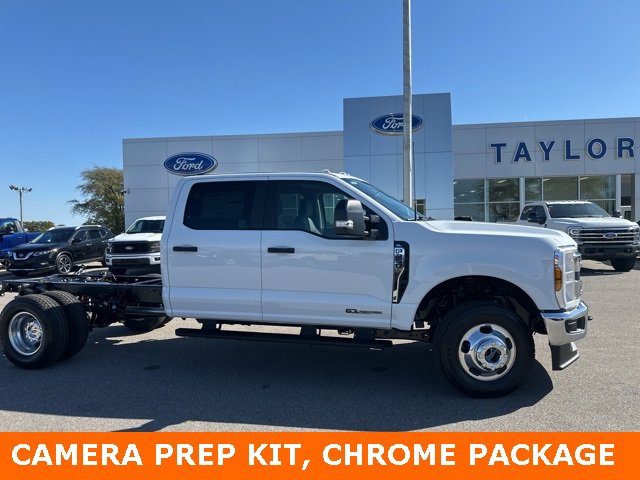 New 2026 Ford F350 XL w/ XL Chrome Package image 1