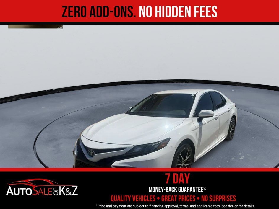 Used 2021 Toyota Camry SE FWD image 3