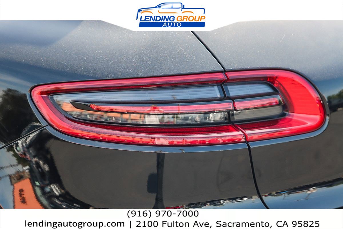 Used 2018 Porsche Macan image 8