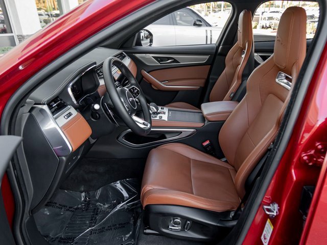 Used 2025 Jaguar F-PACE R-Dynamic S image 14