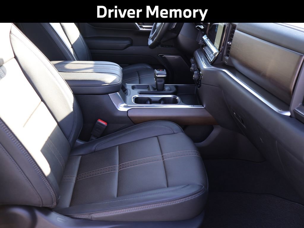 Used 2024 Chevrolet Silverado 1500 High Country w/ Midnight Edition image 14