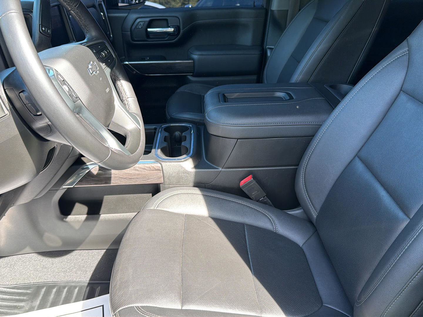 Used 2022 Chevrolet Silverado 3500 LTZ w/ LTZ Premium Package AWD/4WD image 11