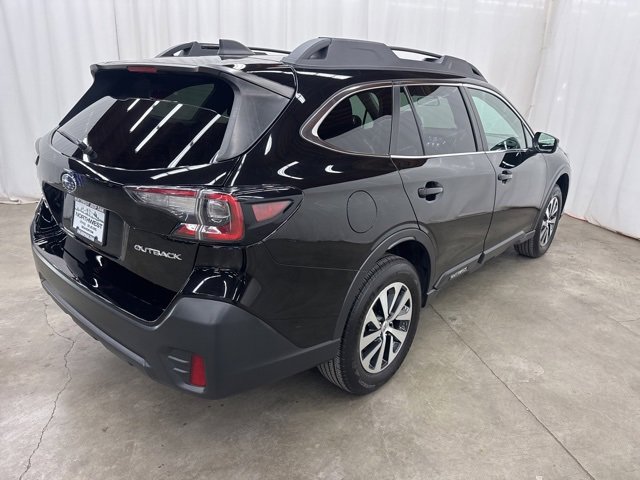 Used 2022 Subaru Outback Premium image 28