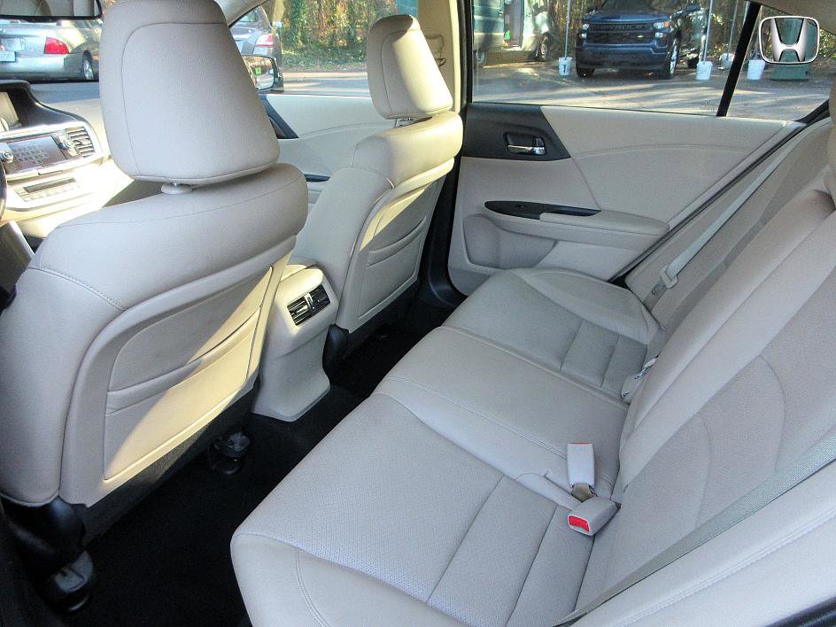 Used 2014 Honda Accord EX-L image 17