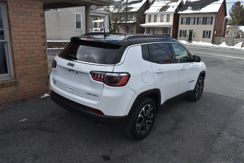 Used 2022 Jeep Compass Limited w/ Sun and Sound Group AWD/4WD image 4