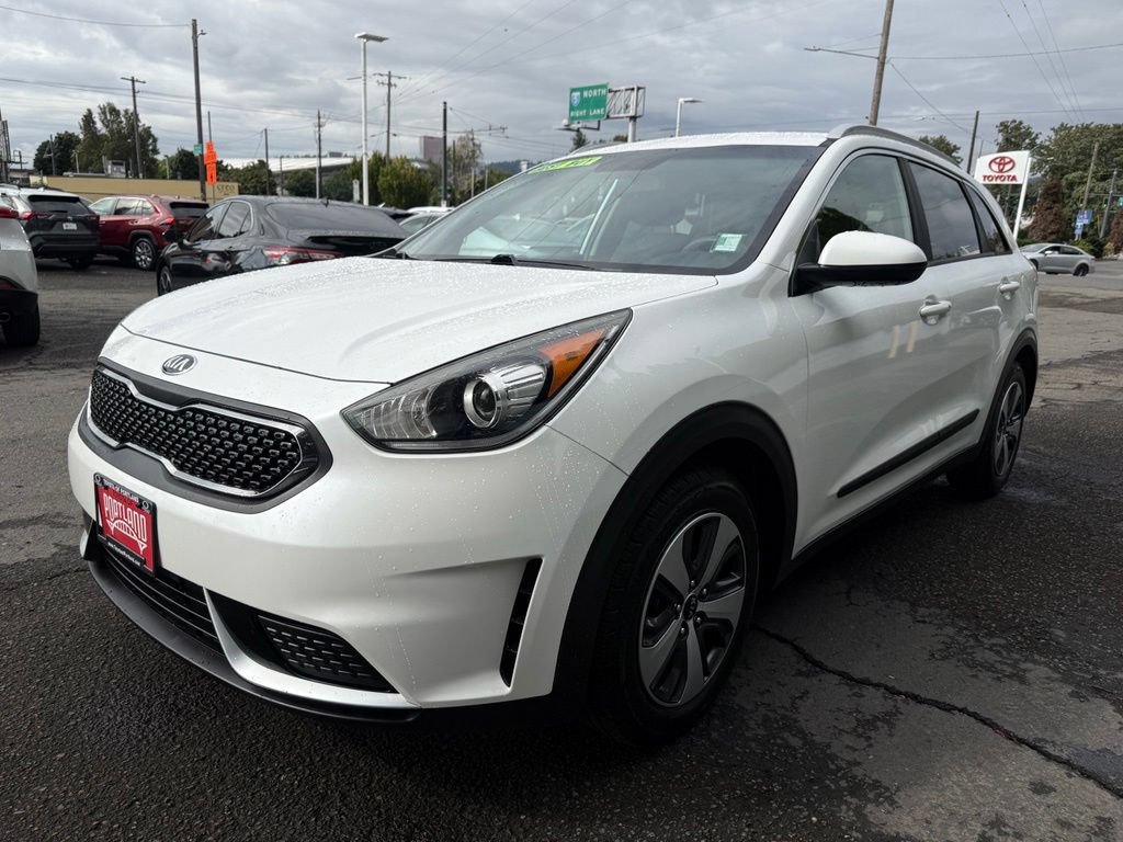 Used 2017 Kia Niro LX FWD image 4