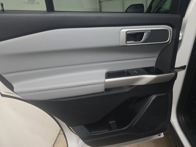 Used 2023 Ford Explorer XLT w/ Equipment Group 202A image 17