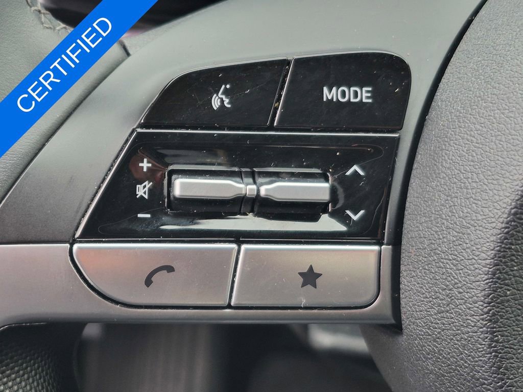 Used 2024 Hyundai Elantra Limited image 31