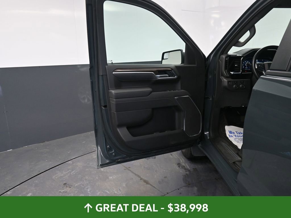 Used 2025 Chevrolet Silverado 1500 LT image 26
