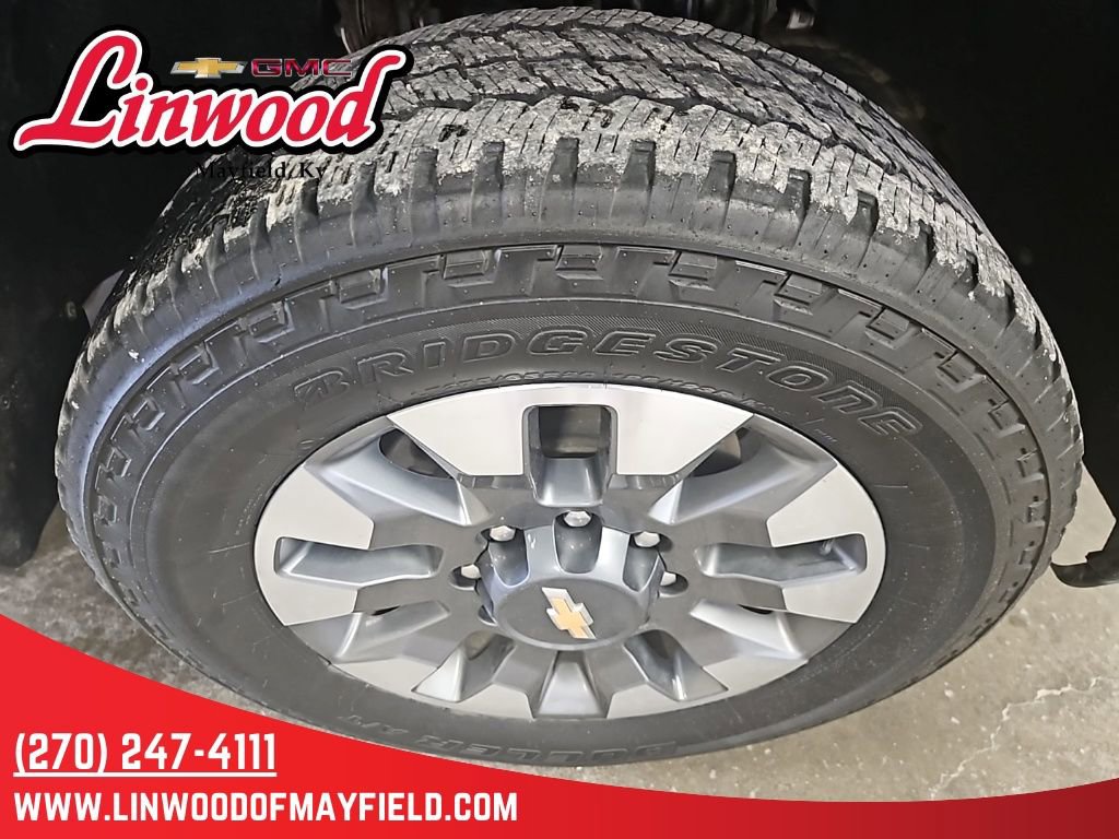 Used 2022 Chevrolet Silverado 2500 Custom w/ Custom Value Package AWD/4WD image 9