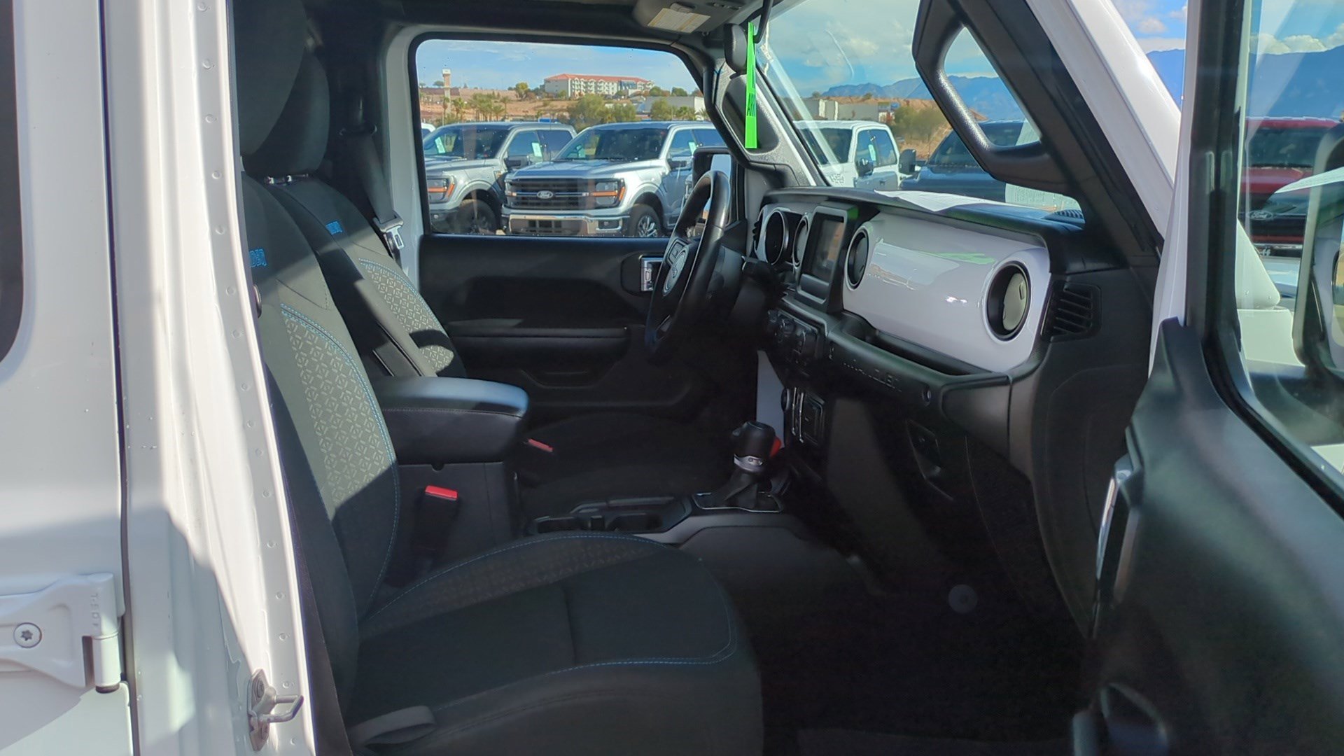 Used 2021 Jeep Wrangler Unlimited Islander image 28