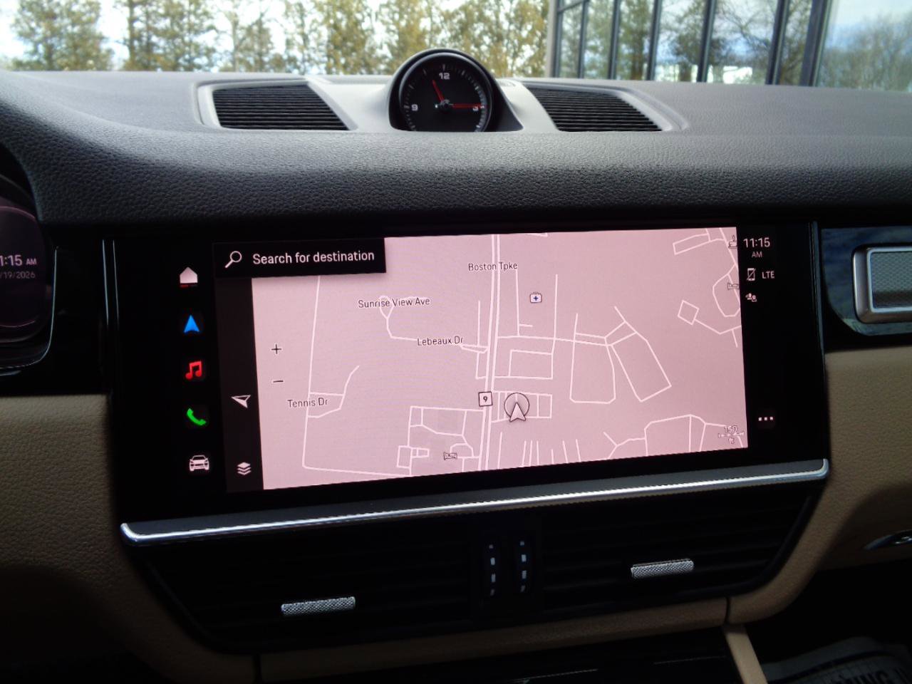 Used 2022 Porsche Cayenne Platinum Edition image 12