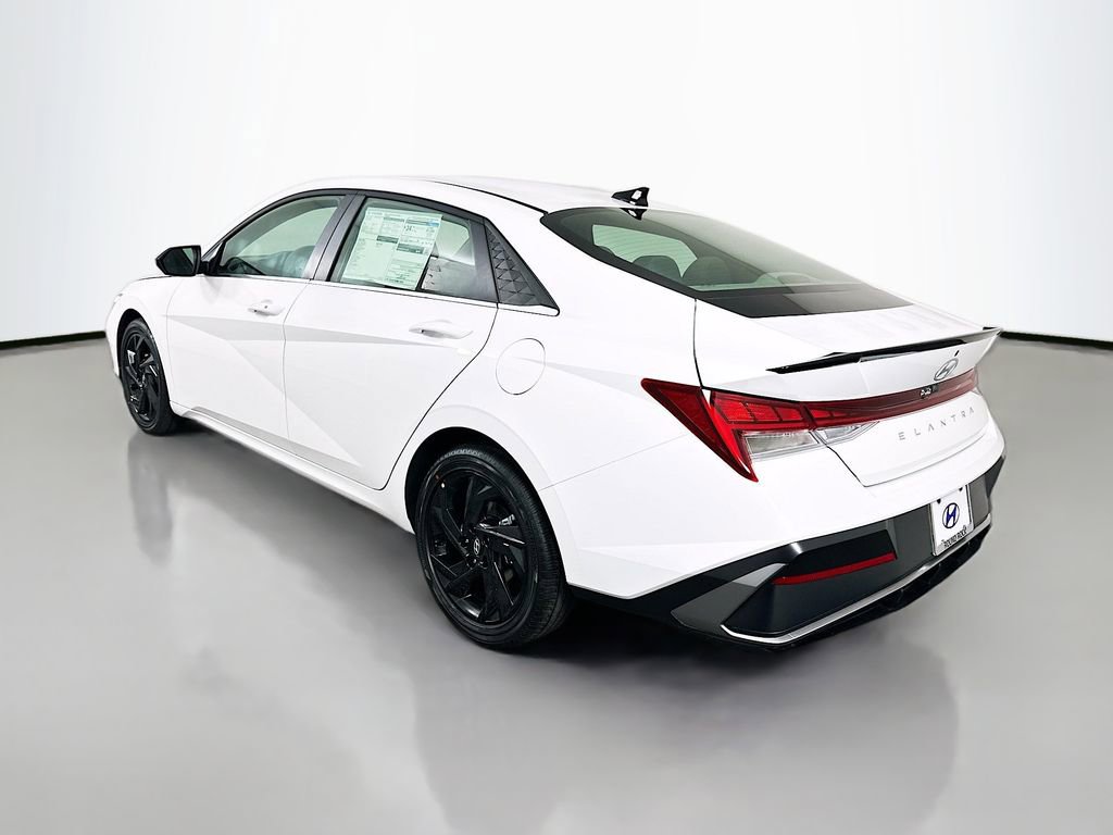 New 2026 Hyundai Elantra SEL Sport image 7