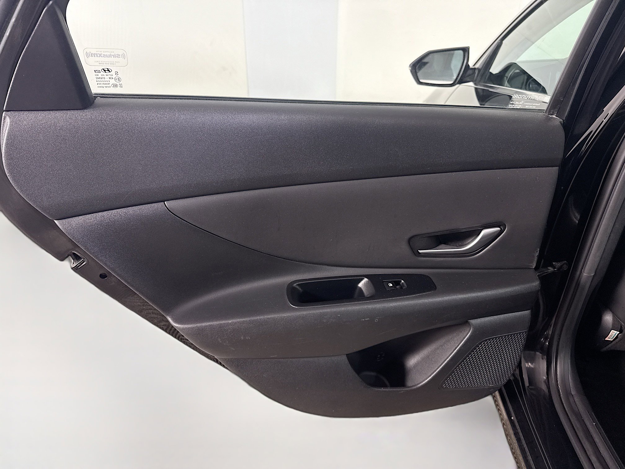 Used 2021 Hyundai Elantra Limited image 26