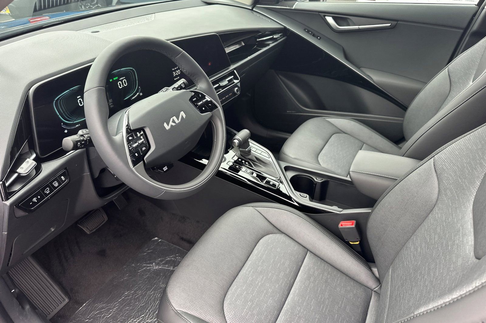 New 2026 Kia Niro SX image 10