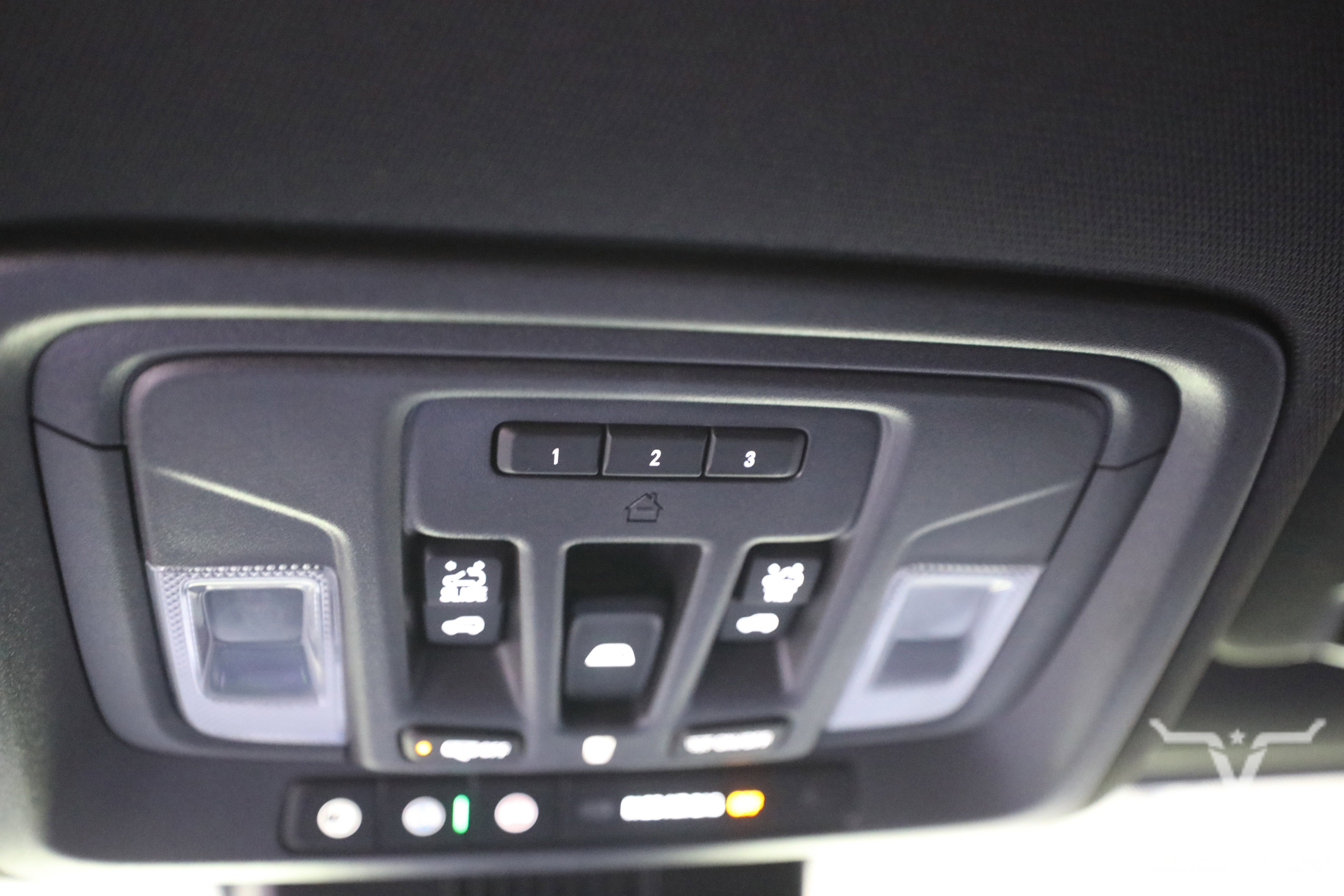 Used 2024 Chevrolet Silverado 3500 High Country w/ High Country Premium Package image 32