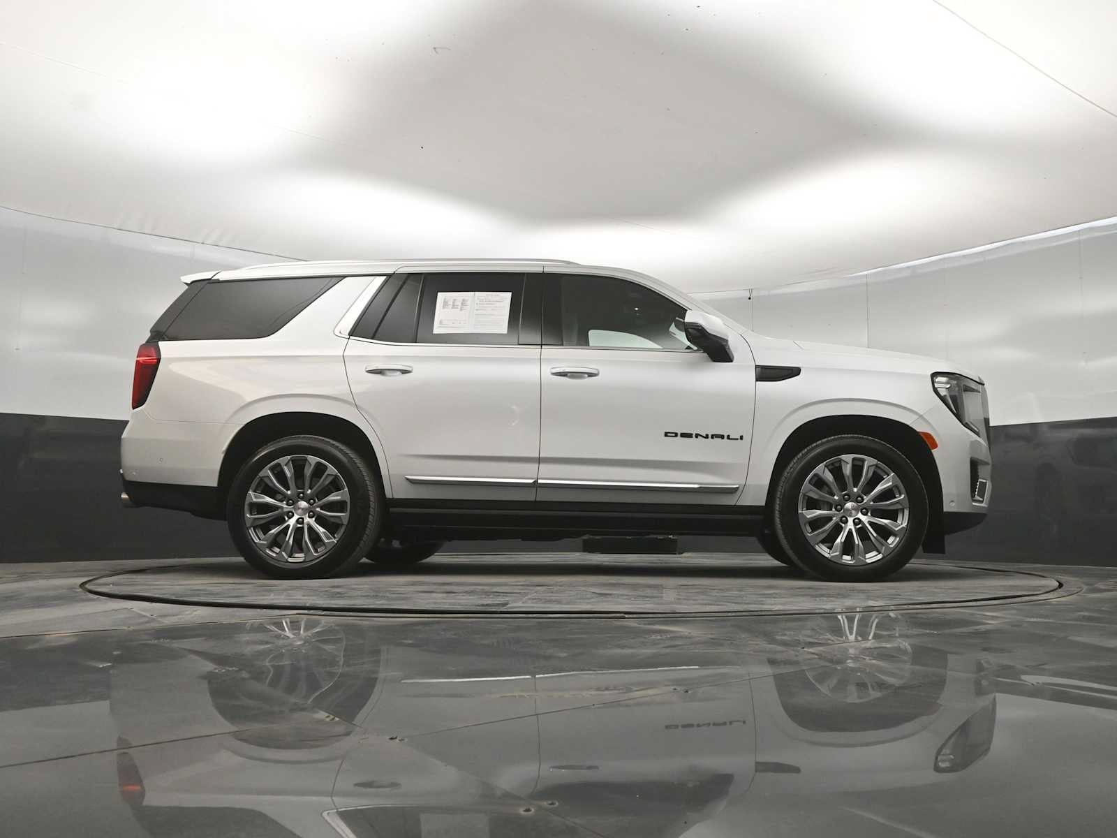Used 2023 GMC Yukon Denali w/ Denali Reserve Package AWD/4WD image 45