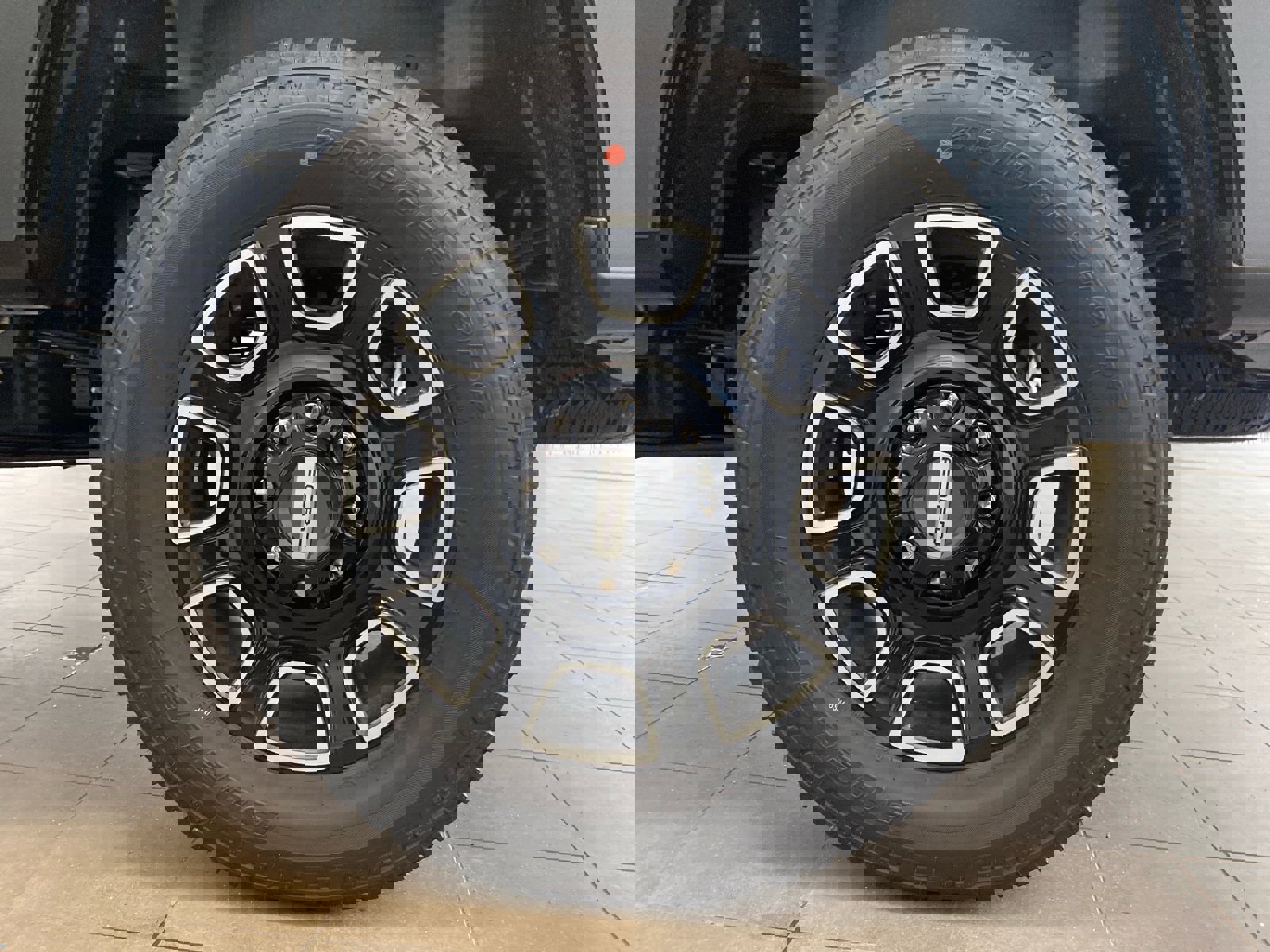 New 2025 Ford F350 Platinum w/ FX4 Off-Road Package image 24