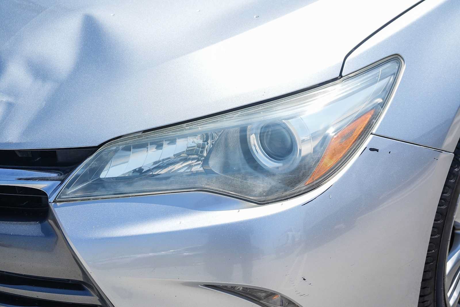 Used 2015 Toyota Camry SE FWD image 9