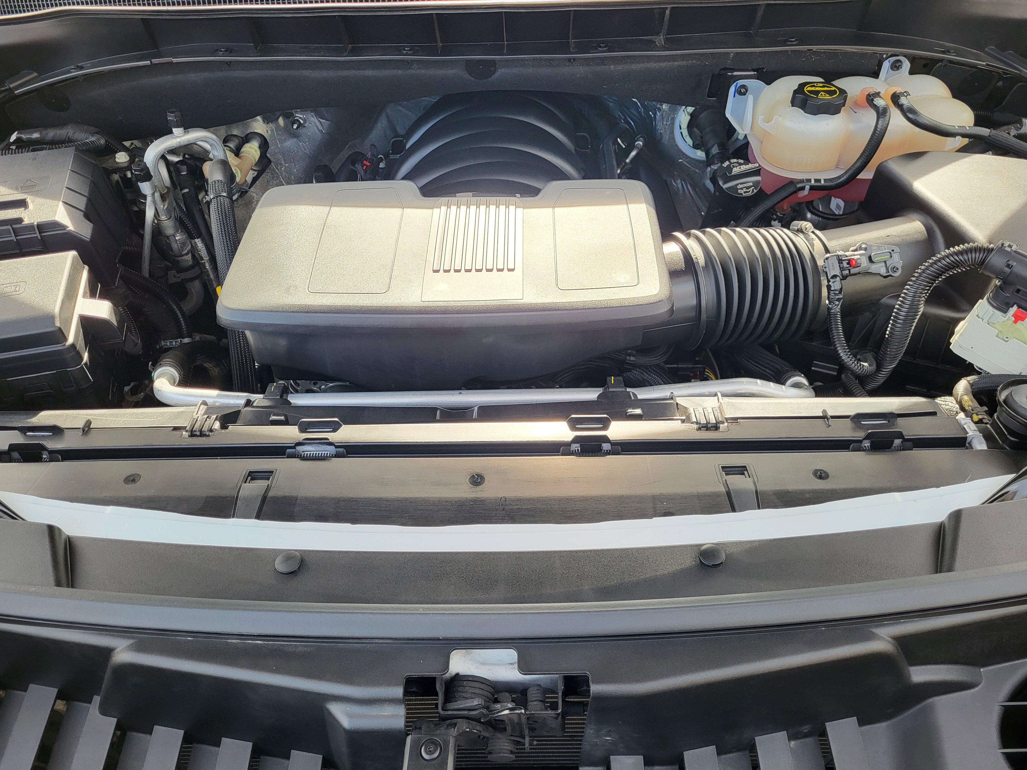 Used 2024 Chevrolet Tahoe Z71 w/ Z71 Off-Road Package image 18