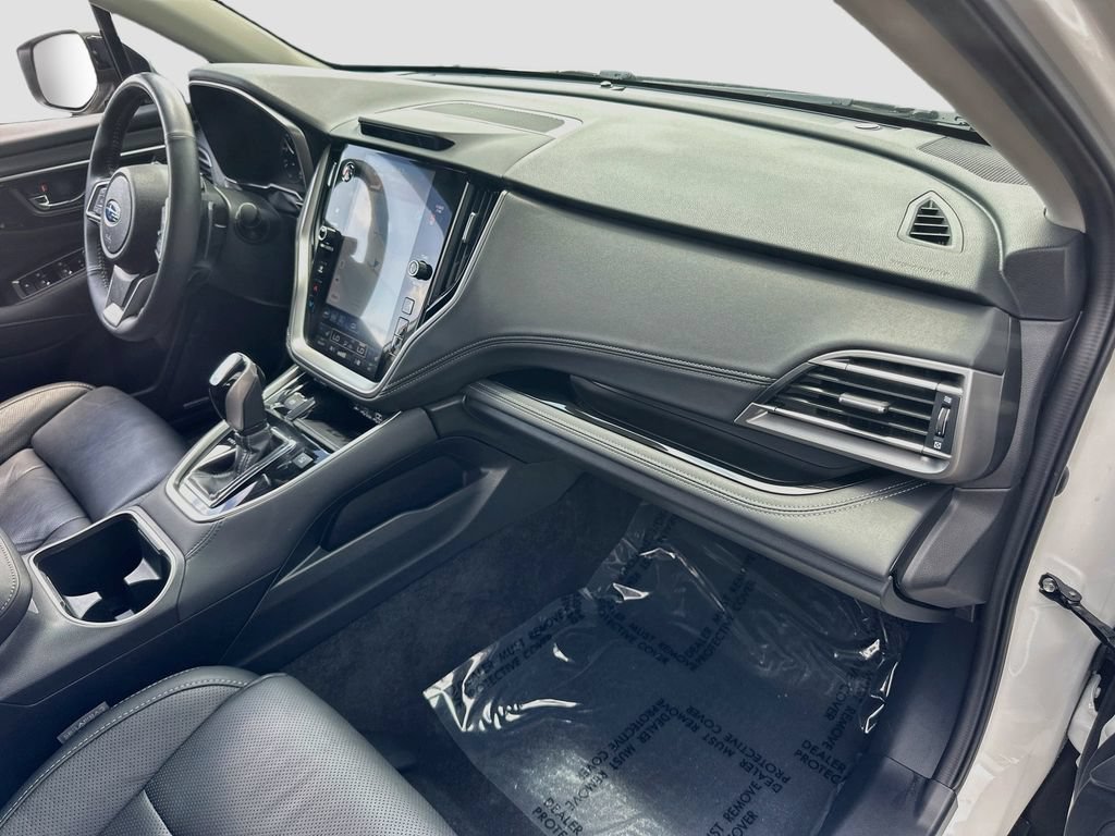 Used 2025 Subaru Outback Touring XT AWD/4WD image 30
