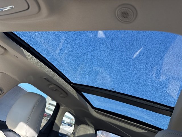 Used 2025 Lincoln Corsair Reserve image 13