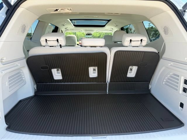 New 2026 Buick Enclave Avenir w/ Super Cruise Package AWD/4WD image 40