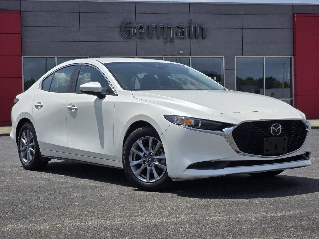 Used 2022 MAZDA MAZDA3 s FWD image 2