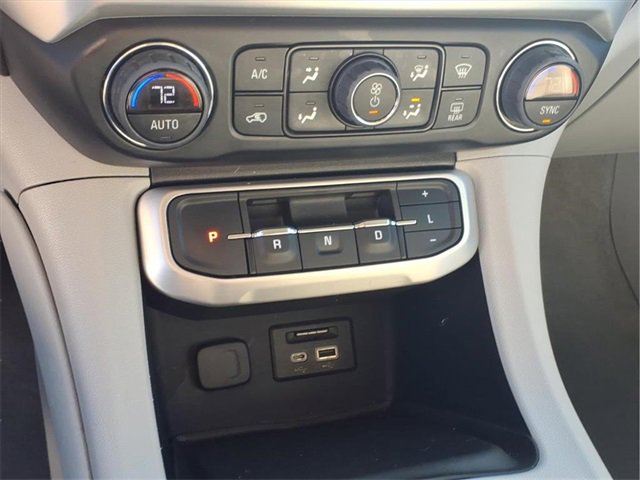 Used 2023 GMC Acadia SLT image 11