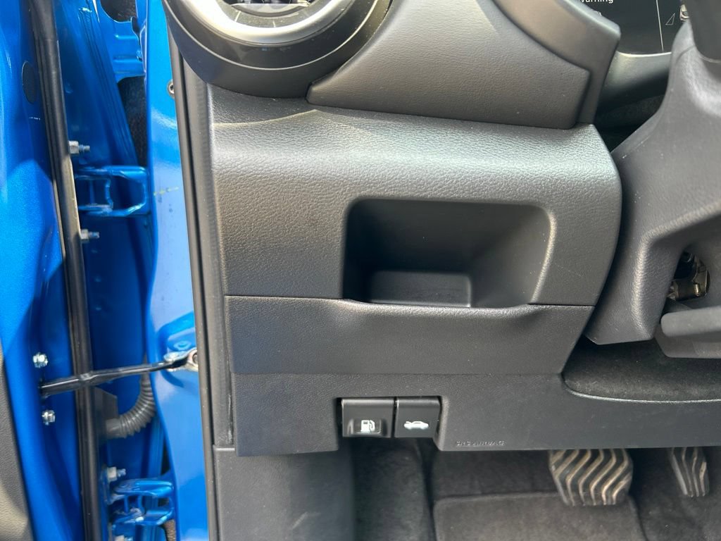 Used 2024 Nissan Kicks SR FWD image 24