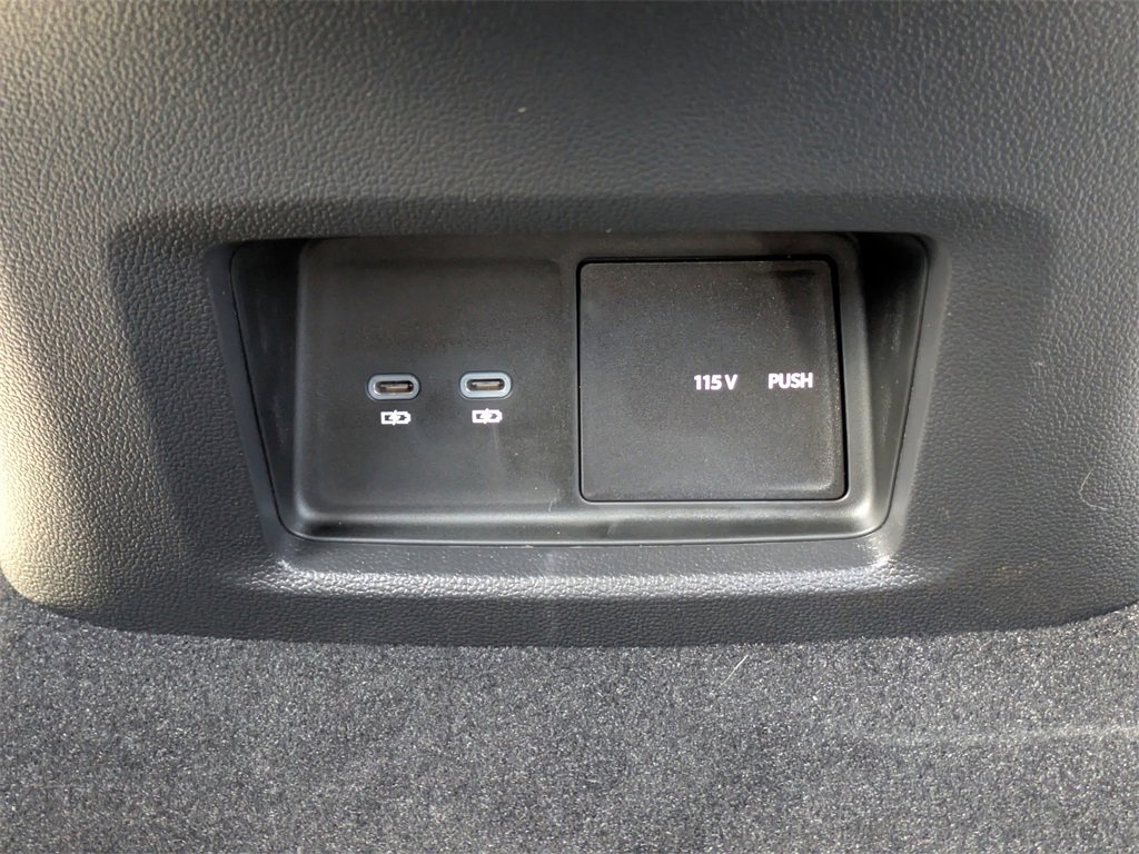 New 2026 Volkswagen Atlas Cross Sport SE image 16