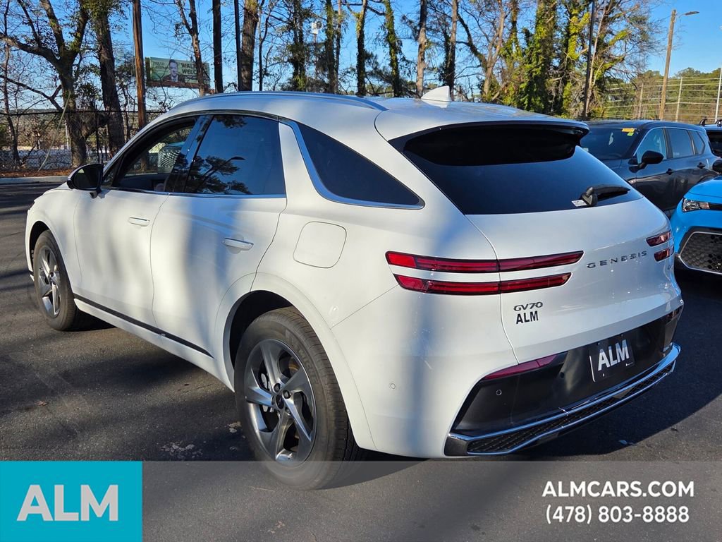Used 2026 Genesis GV70 2.5T Advanced image 4