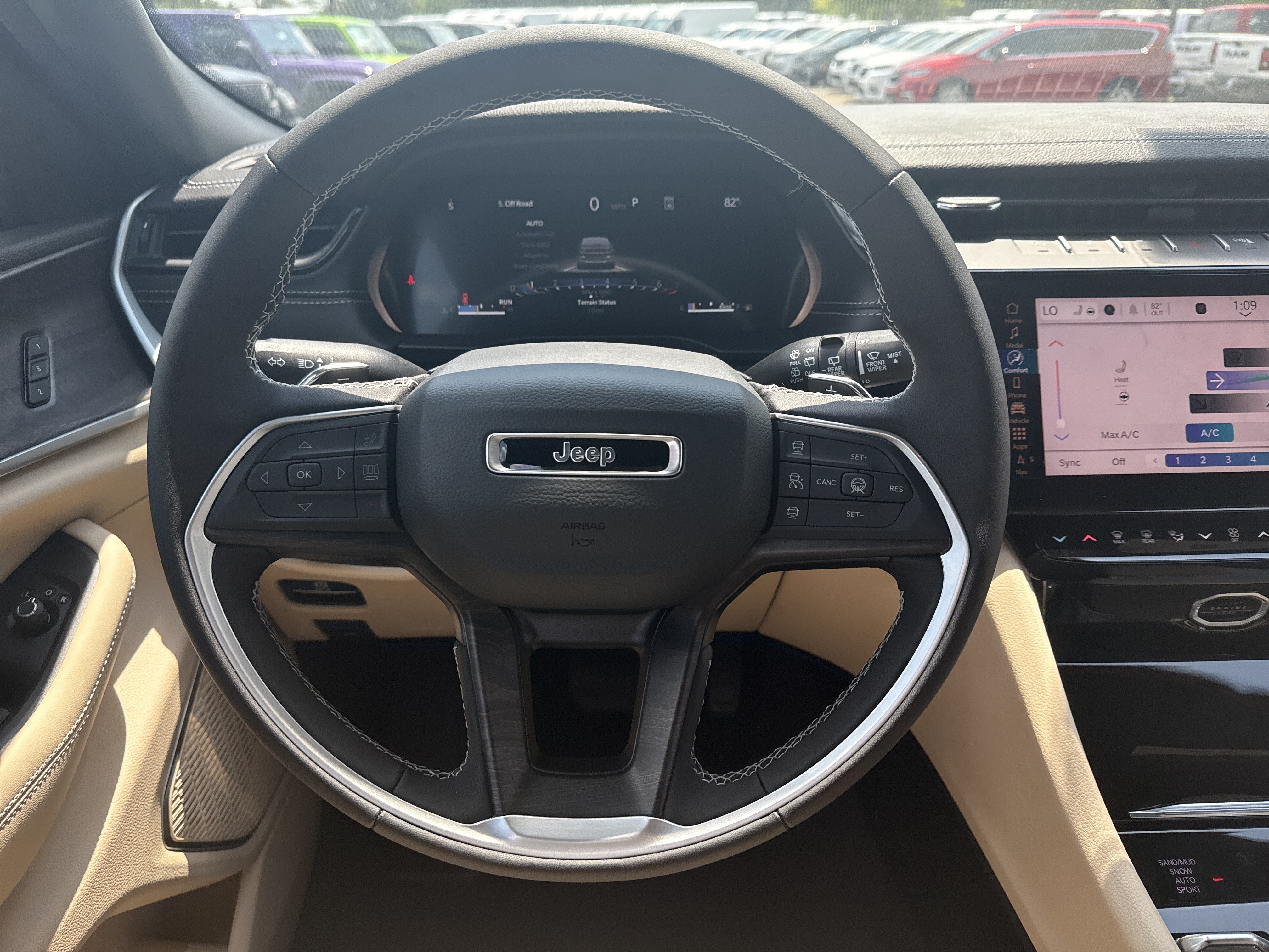 New 2026 Jeep Grand Cherokee Limited AWD/4WD image 26