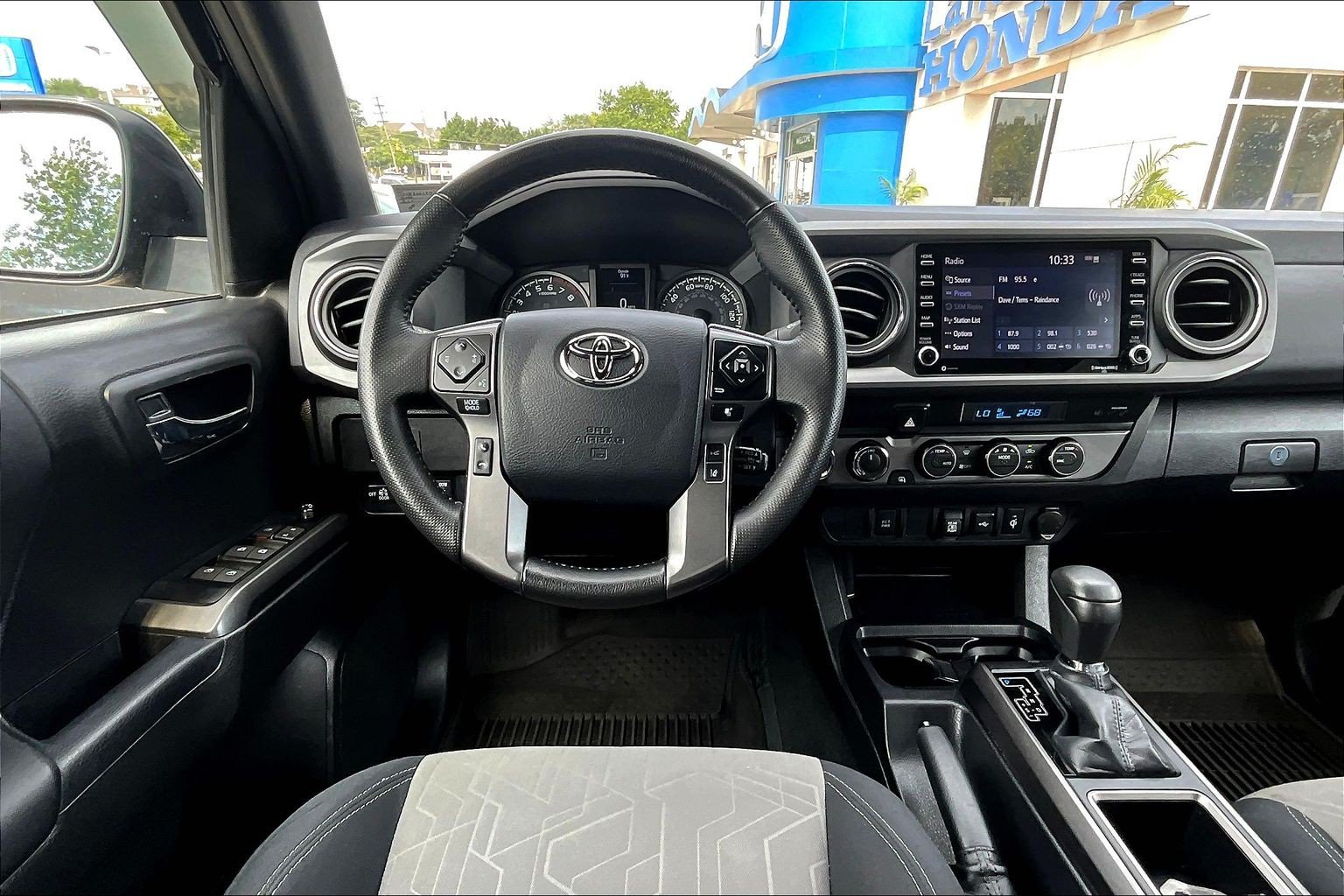 Used 2023 Toyota Tacoma TRD Sport AWD/4WD image 5
