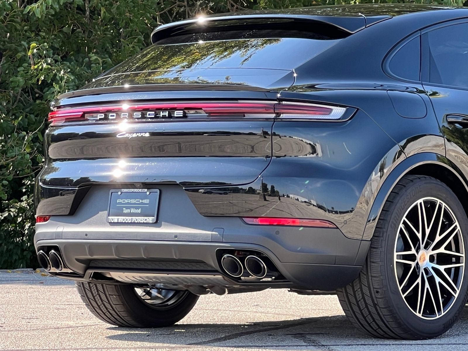 New 2026 Porsche Cayenne Coupe AWD/4WD image 9