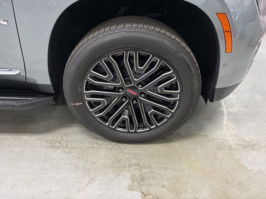 New 2026 GMC Yukon Elevation image 4