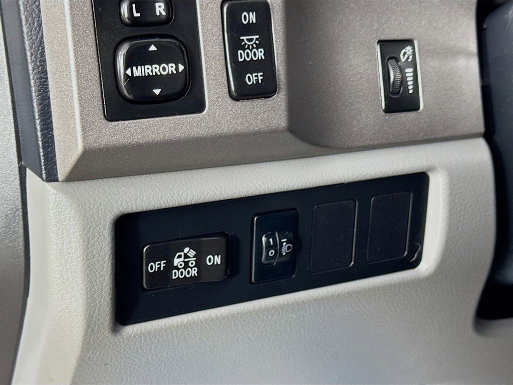 Used 2012 Toyota Tundra 2WD CrewMax w/ Tow Pkg image 11