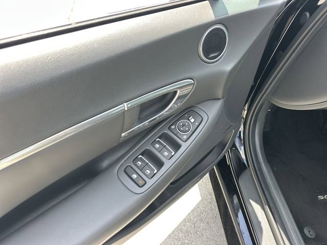Used 2023 Hyundai Sonata SEL Plus image 16